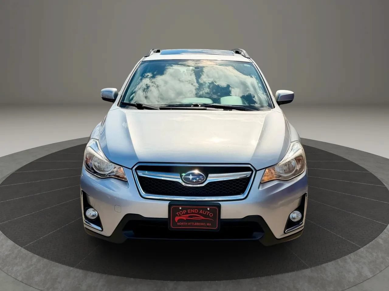 Used 2017 Subaru Crosstrek 2.0i Premium w/ Moonroof Package AWD/4WD image 2