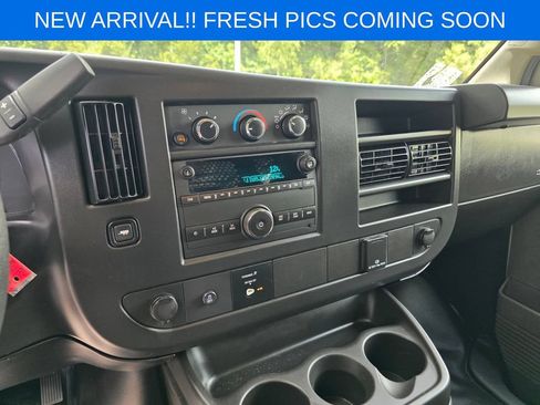 Used 2025 Chevrolet Express 2500 w/ Driver Convenience Package RWD image 9