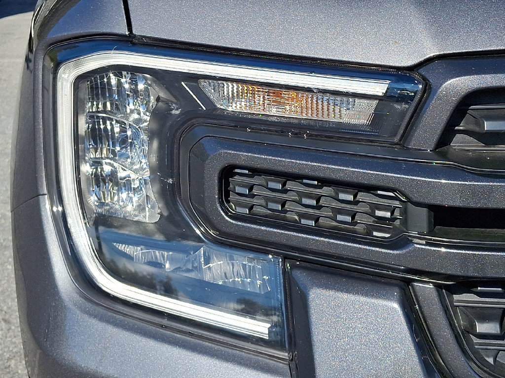 Used 2025 Ford Ranger XLT w/ Equipment Group 301A High AWD/4WD image 11