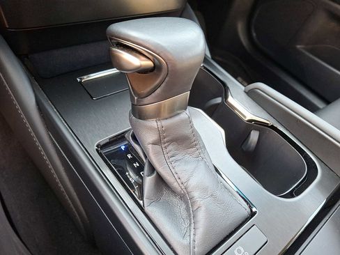 Used 2023 Lexus ES 250 w/ Premium Package AWD/4WD image 12