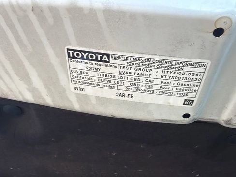Used 2017 Toyota RAV4 LE AWD/4WD image 35