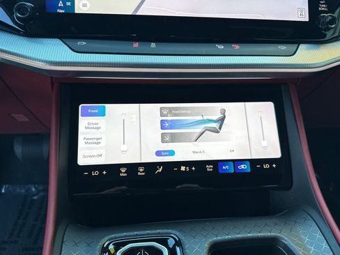 Used 2024 Jeep Wagoneer Launch Edition image 26