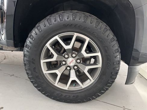 Used 2022 GMC Canyon AT4 image 17