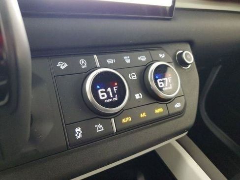 Used 2025 Land Rover Defender 110 S AWD/4WD image 28