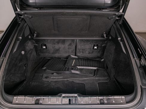 Used 2018 Porsche Panamera 4 image 29