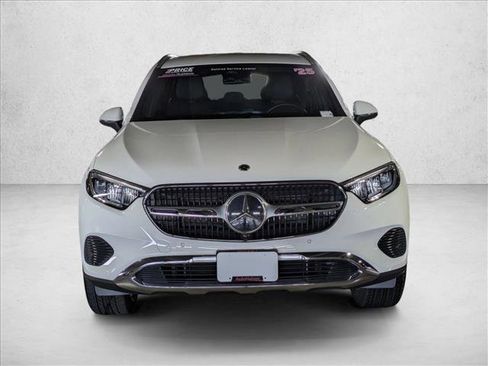 Certified 2025 Mercedes-Benz GLC 300 image 5