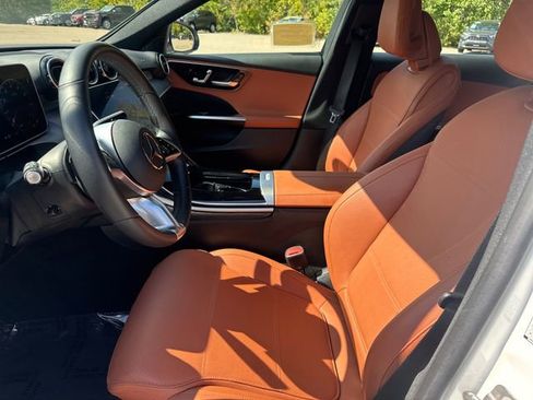 Used 2025 Mercedes-Benz C 300 4MATIC Sedan image 40