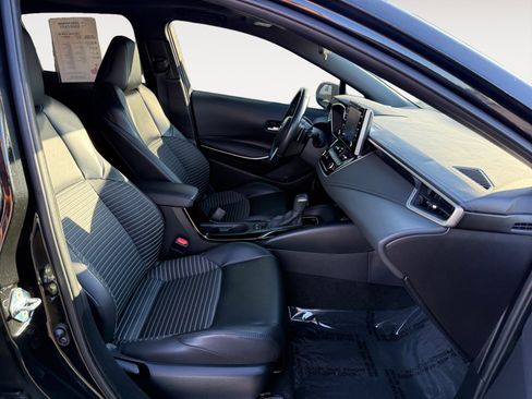 Used 2020 Toyota Corolla XSE image 19