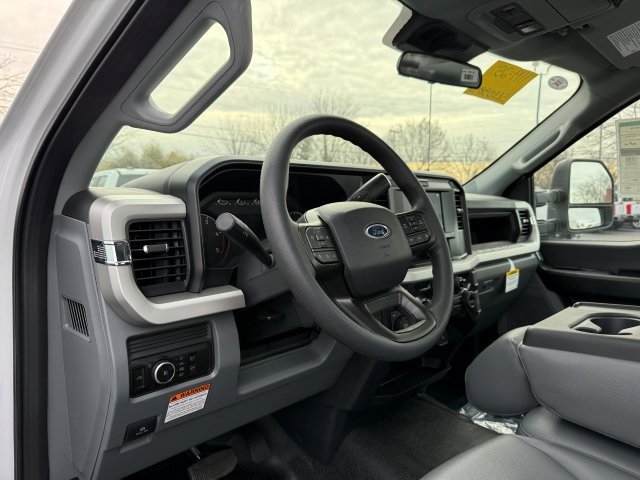 New 2025 Ford F350 XL w/ XL Chrome Package AWD/4WD image 17