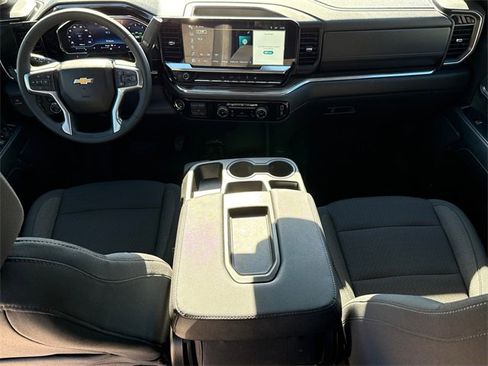 Used 2024 Chevrolet Silverado 2500 LT image 14