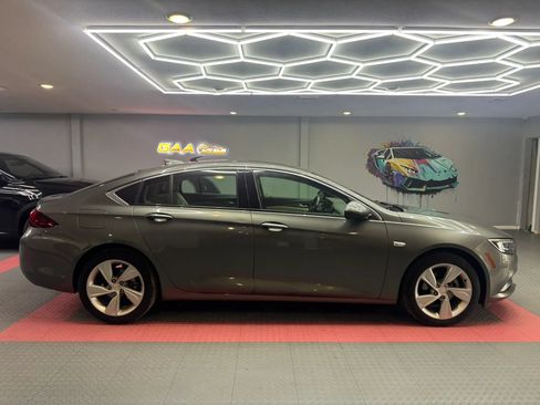 Used 2018 Buick Regal Preferred w/ Sights and Sounds Package FWD image 8