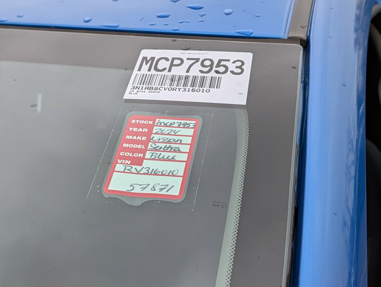 Used 2024 Nissan Sentra SV FWD image 32