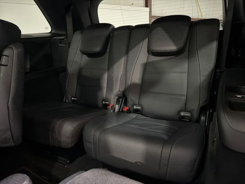 Used 2024 Mercedes-Benz GLS 450 4MATIC image 36