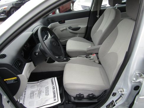 Used 2008 Hyundai Accent GLS FWD image 12