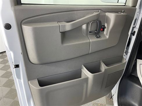 New 2025 Chevrolet Express 2500 image 11