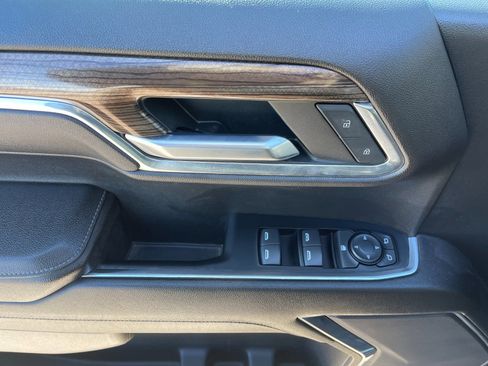 Used 2023 Chevrolet Silverado 1500 RST w/ Redline Edition image 13