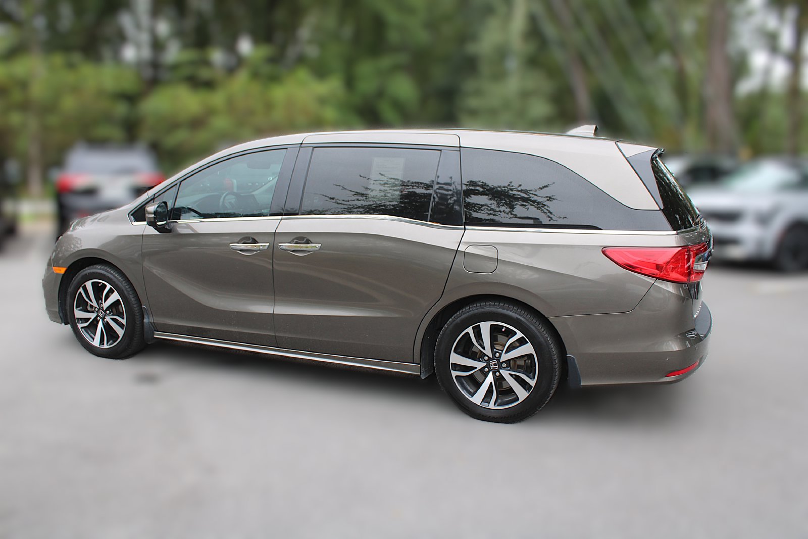 Used 2019 Honda Odyssey Elite image 9