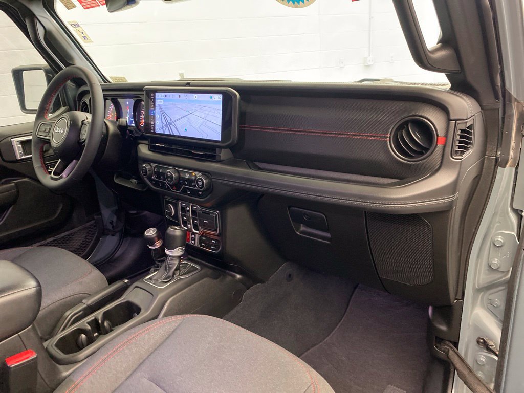 Certified 2024 Jeep Wrangler Unlimited Rubicon w/ Capability Package AWD/4WD image 13