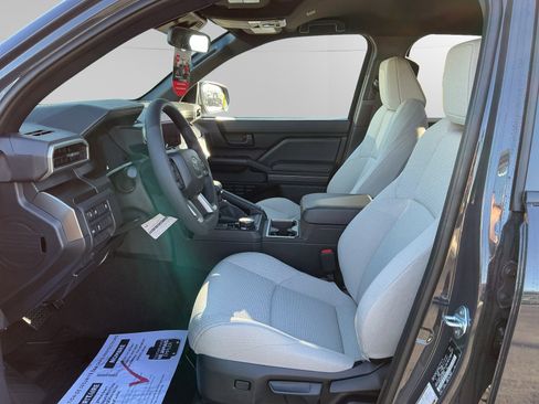 New 2026 Toyota 4Runner SR5 image 9