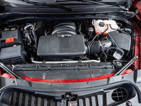 New 2025 Chevrolet Suburban Premier w/ Sun And Tow Package image 22