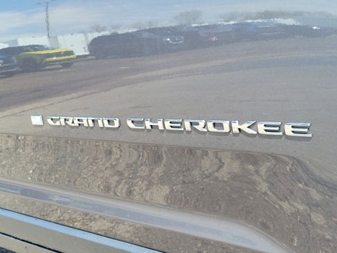 Used 2021 Jeep Grand Cherokee L Limited image 6