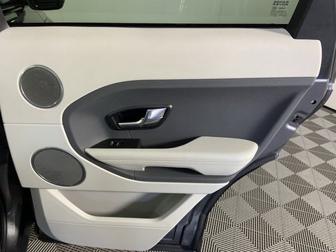 Used 2015 Land Rover Range Rover Evoque Pure Plus image 23