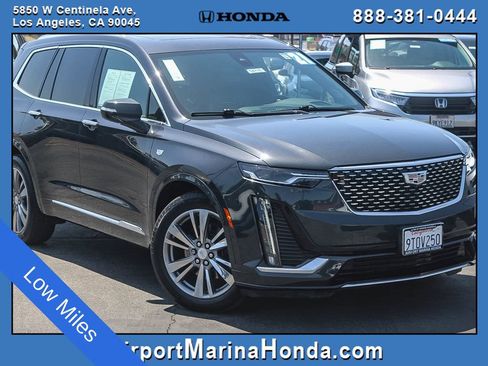 Used 2021 Cadillac XT6 Premium Luxury FWD image 1