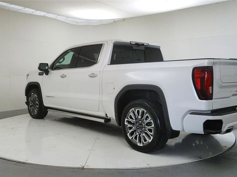 Used 2023 GMC Sierra 1500 Denali Ultimate AWD/4WD image 5