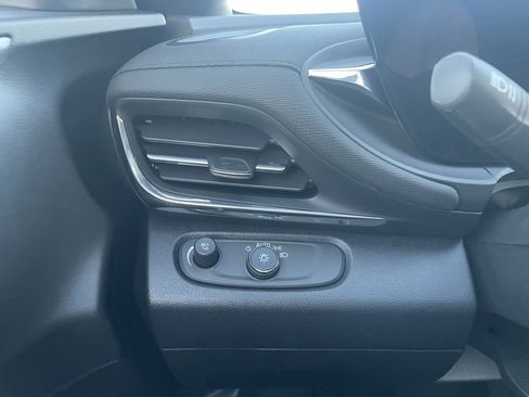 New 2026 Buick Envista Preferred w/ Advanced Safety Package image 12