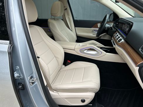 Certified 2025 Mercedes-Benz GLE 350 4MATIC w/ AMG Line Exterior image 49