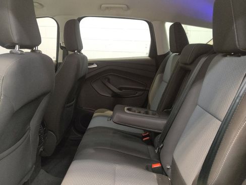 Used 2019 Ford Escape SE FWD image 18