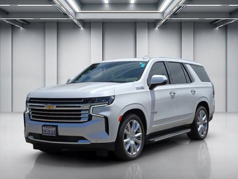 Used 2024 Chevrolet Tahoe High Country AWD/4WD image 8