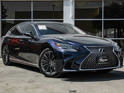 Used 2019 Lexus LS 500 w/ Interior Upgrade Package RWD image 9