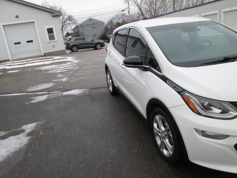 Used 2020 Chevrolet Bolt LT image 5