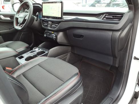 Used 2023 Ford Escape ST-Line Select w/ Tech Pack #2 image 9