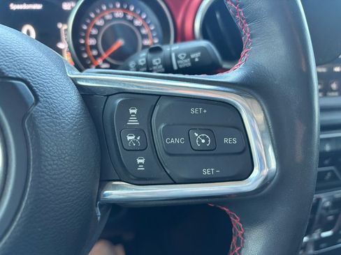 Used 2023 Jeep Wrangler Unlimited Rubicon w/ LED Lighting Group AWD/4WD image 24