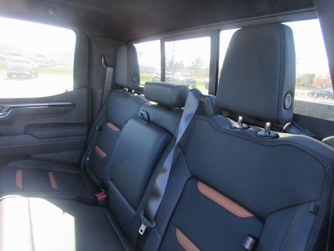 New 2026 GMC Sierra 1500 AT4 w/ AT4 Premium Package image 15