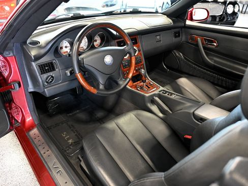 Used 2002 Mercedes-Benz SLK 320 w/ K4 Opt Pkg image 26
