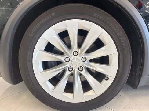 Used 2020 Tesla Model X AWD/4WD image 39
