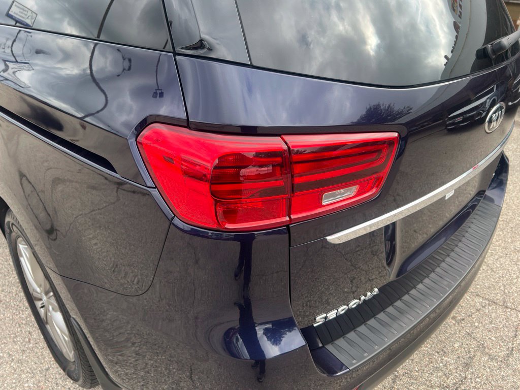 Used 2019 Kia Sedona EX FWD image 33