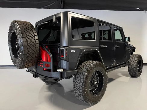Used 2017 Jeep Wrangler Unlimited Sport w/ Quick Order Package 24S AWD/4WD image 4