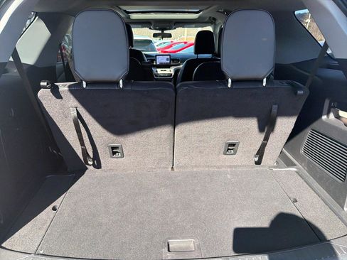 Used 2023 Ford Explorer XLT w/ Equipment Group 202A image 11