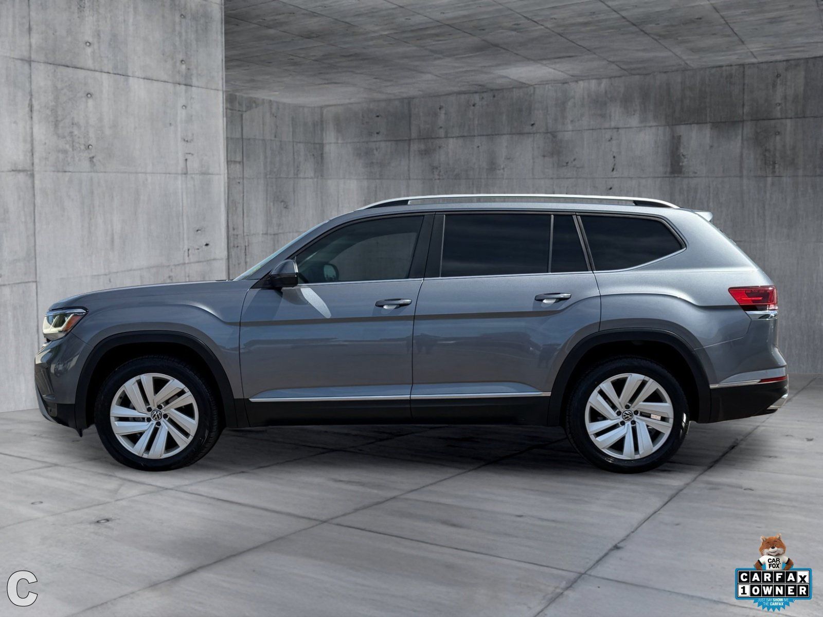 Used 2021 Volkswagen Atlas SEL FWD image 3