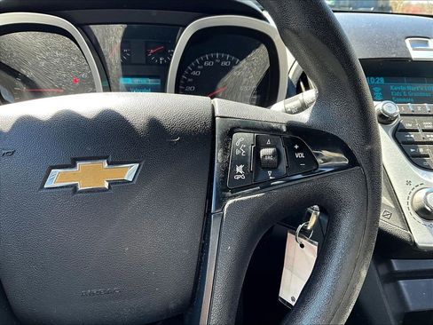 Used 2013 Chevrolet Equinox LS image 16