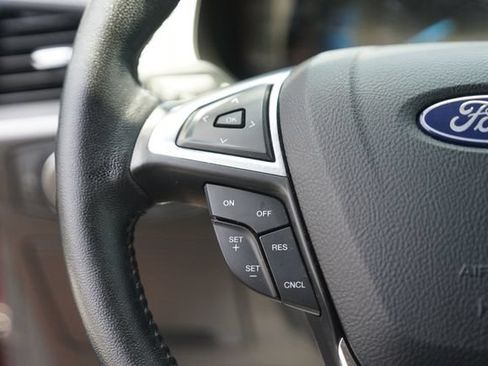 Used 2021 Ford Edge SEL FWD image 22