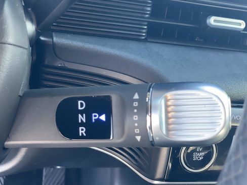 Certified 2025 Hyundai Ioniq 5 SE image 18