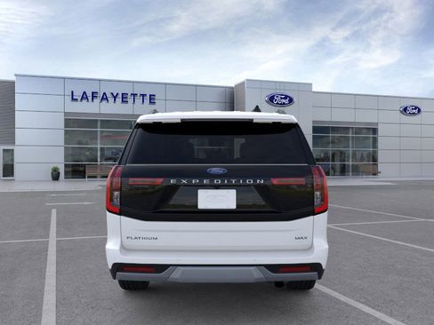 New 2025 Ford Expedition Max Platinum w/ Driver's Package image 5