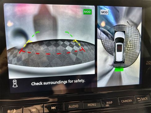 Used 2023 Nissan Pathfinder Platinum image 23