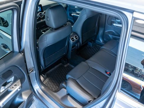 Used 2026 Mercedes-Benz GLB 250 4MATIC image 21
