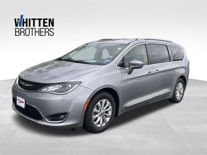 Used 2018 Chrysler Pacifica Touring-L